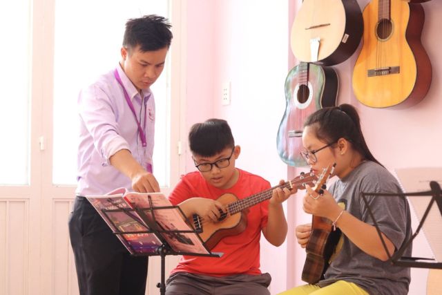 Học ukulele tại Thu Nhạc