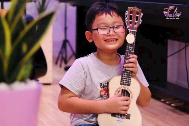 Khóa học ukulele từ cơ bản đến nâng cao cho bé