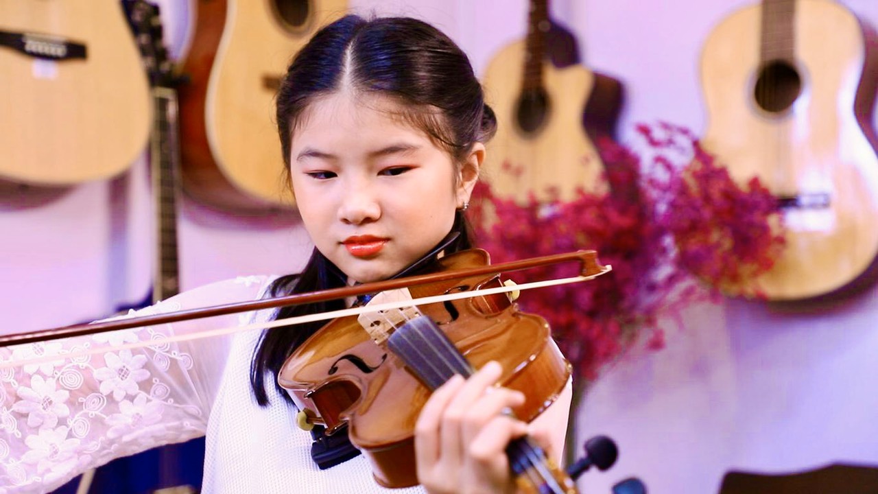 dịch vụ thuê đàn Violin theo giờ theo tháng