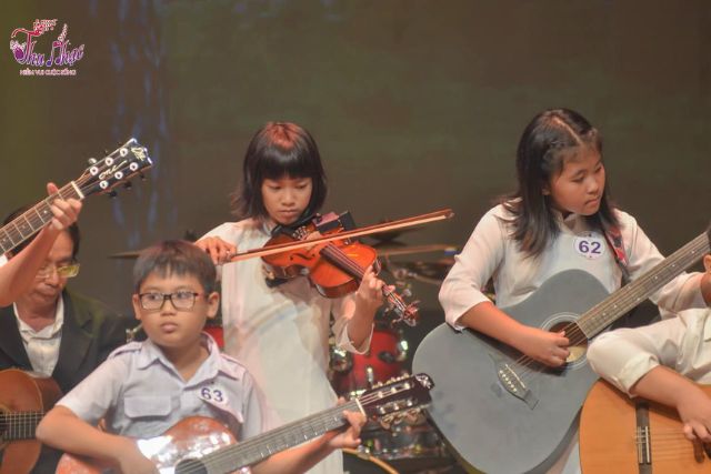 Học phí học đàn violin cho bé tại nhà bao nhiêu tiền?