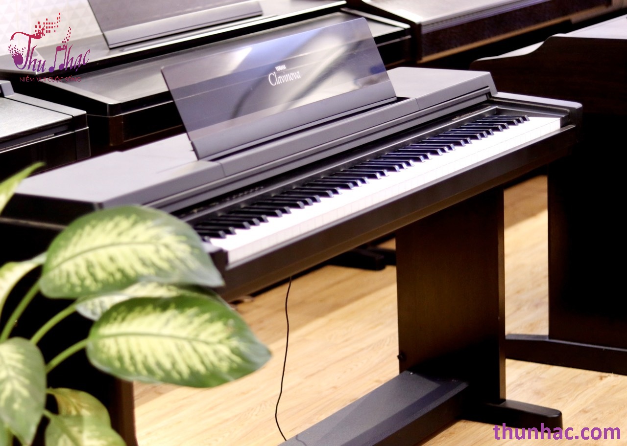 Mua đàn piano điện Yamaha CLP-560 tại TP.HCM