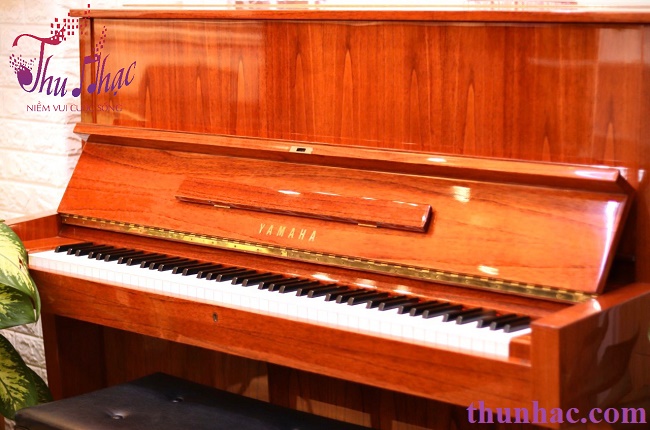 (Mẫu piano cơ Yamaha giá khoảng 60 triệu)