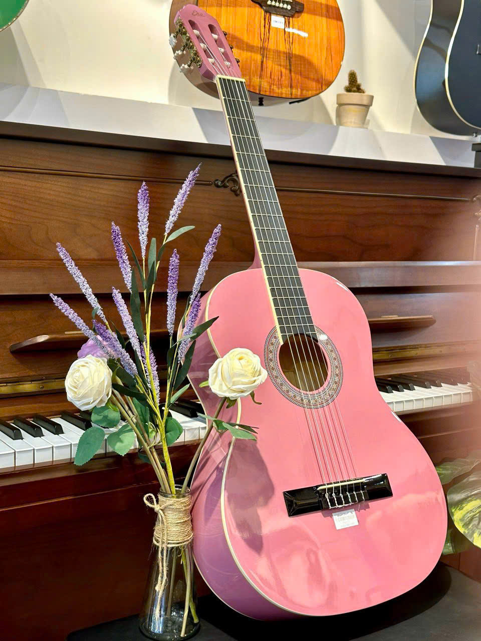 Giá sửa cần đàn guitar tại Tân Sơn Nhì bao nhiêu?