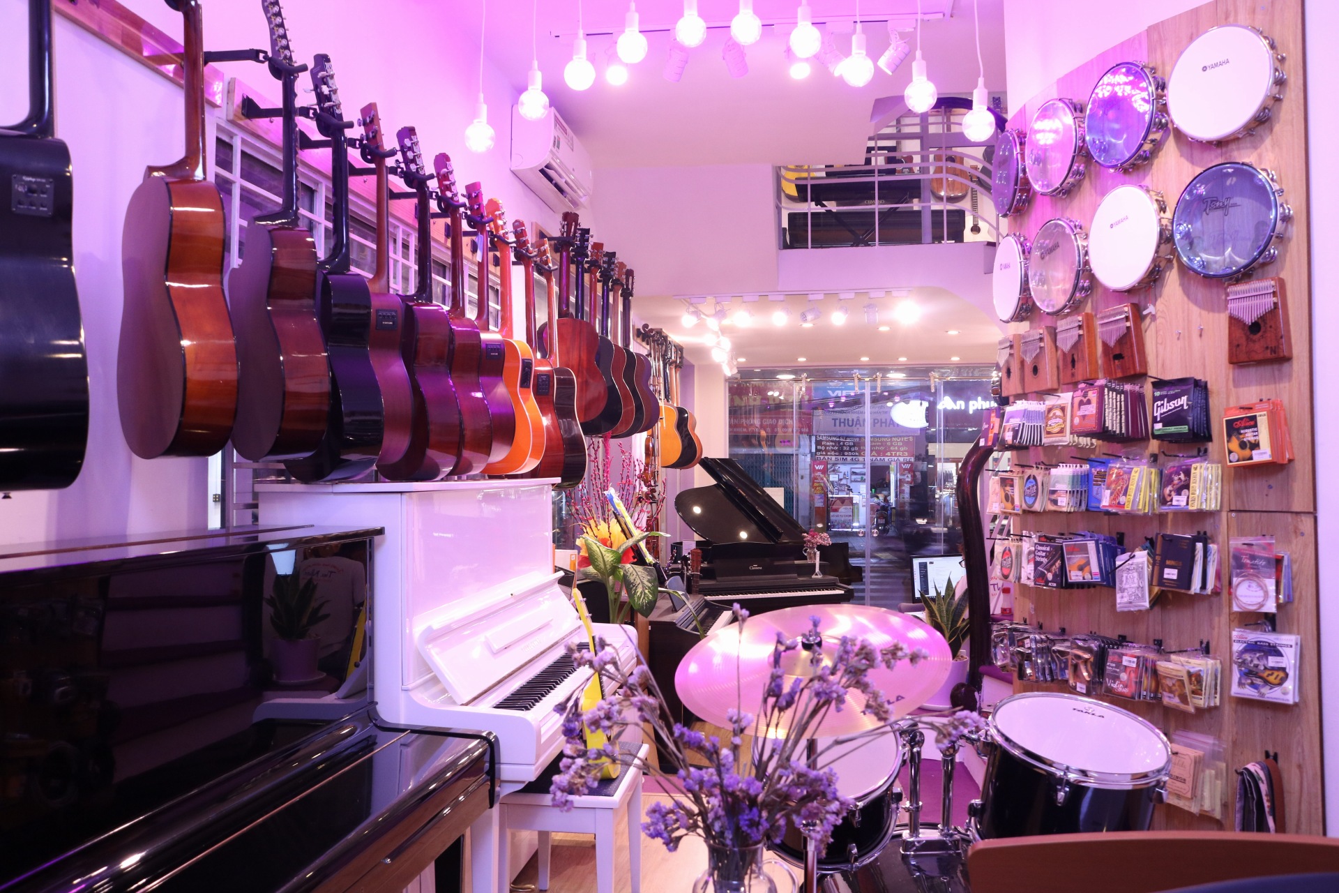 Địa điểm cung cấp đàn guitar acoustic giá rẻ