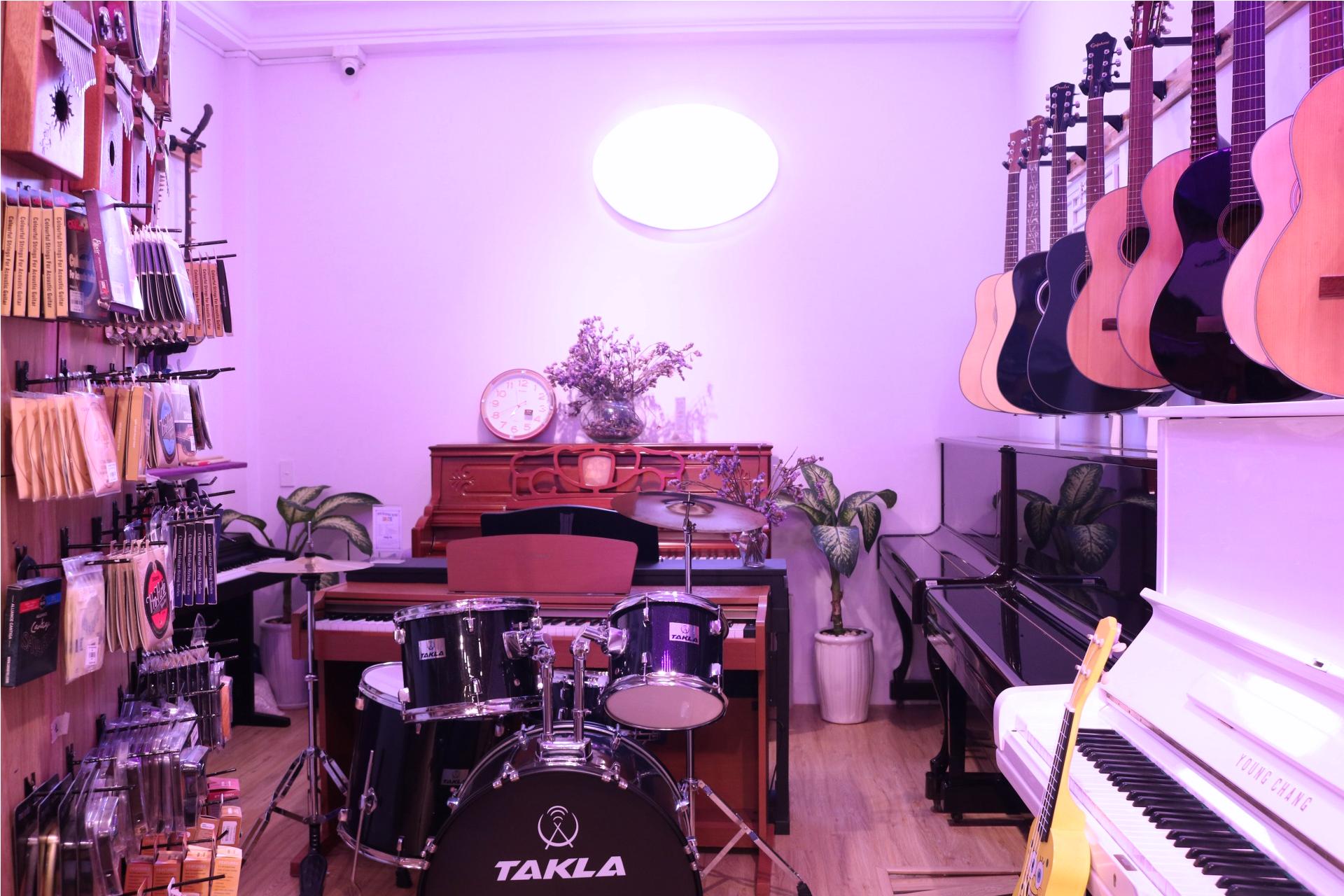 địa điểm cho thuê đàn Guitar tốt