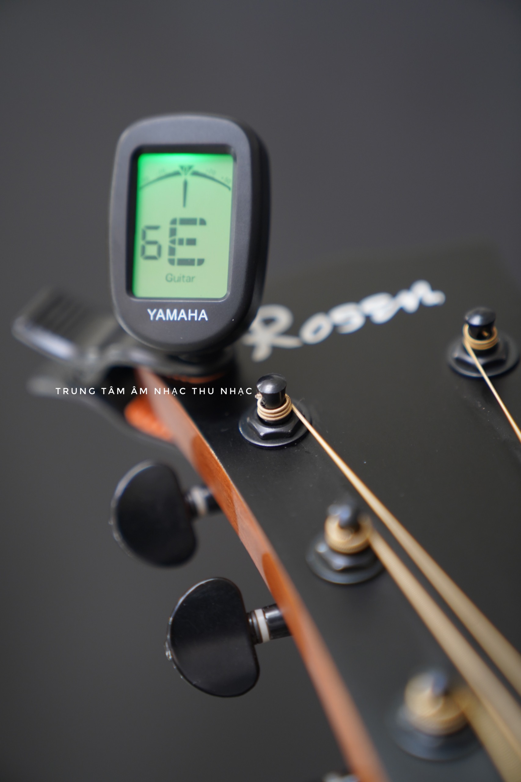 Guitar Tuner tốt chất lượng