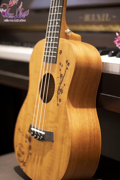 Đàn ukulele gỗ tenor