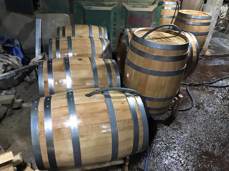 cách sử dụng thùng rượu gỗ sồi