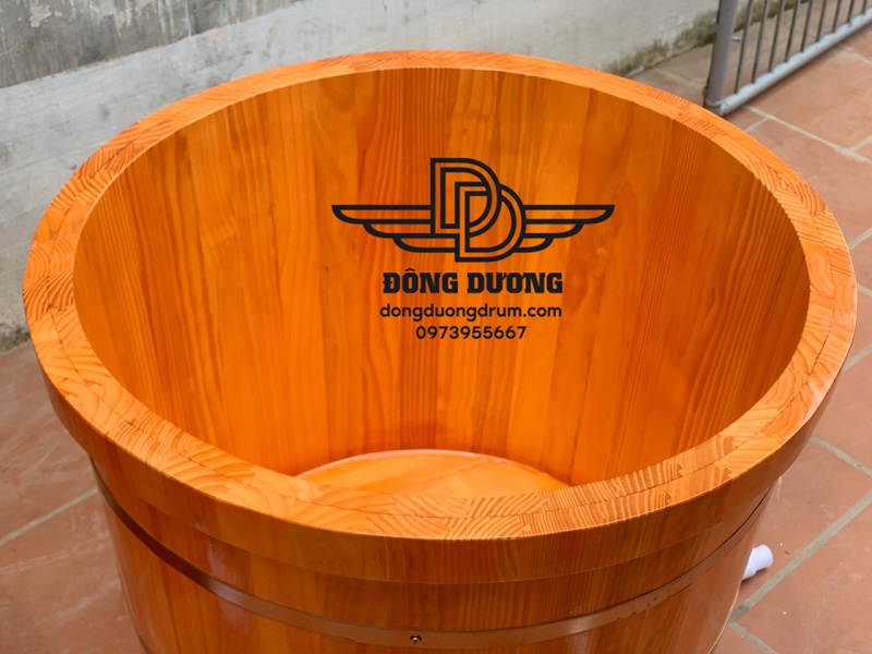 bồn tắm tròn bo viền 2 lớp gỗ thông 