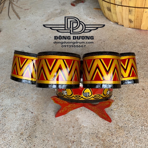 trống định âm vẽ thổ cẩm