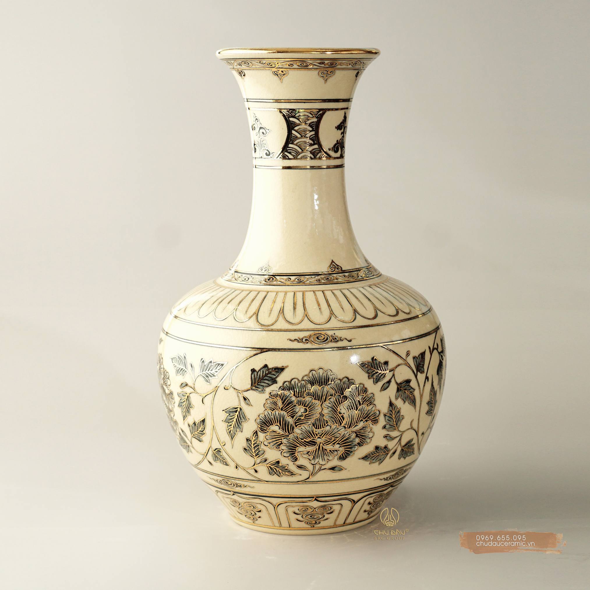 Bình Phú Quý vẽ vàng kim