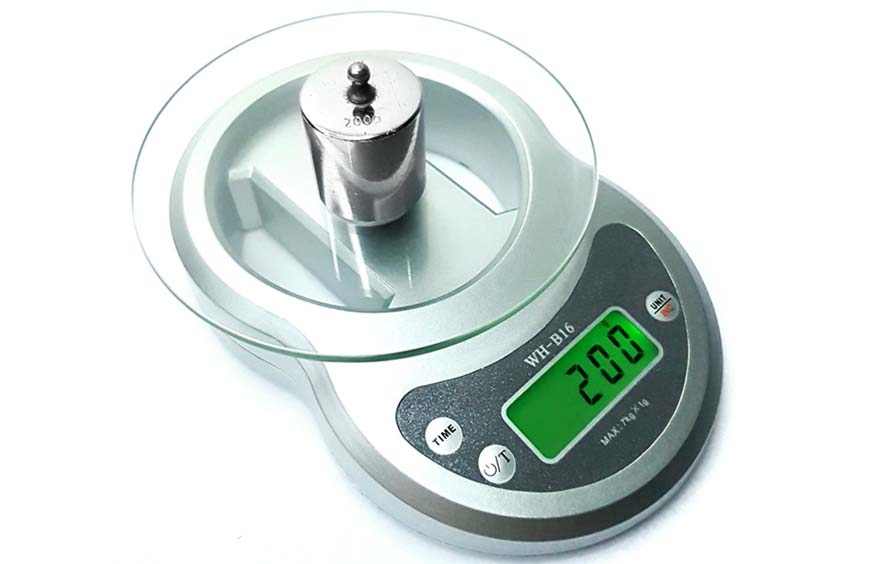 cân điện tử mini 7kg làm bánh