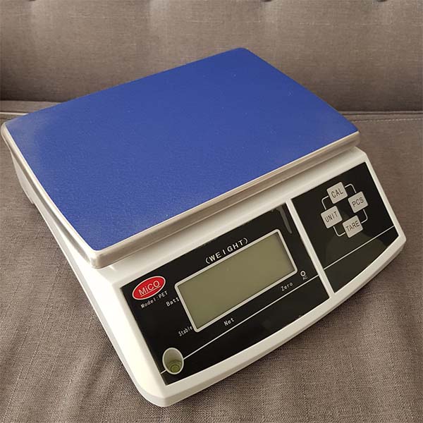ảnh thật tế cân điện tử 30kg mico lcd tbe shop