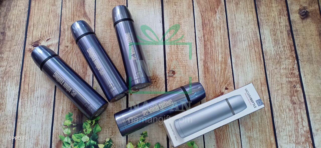 In chữ lên bình giữ nhiệt lock&lock