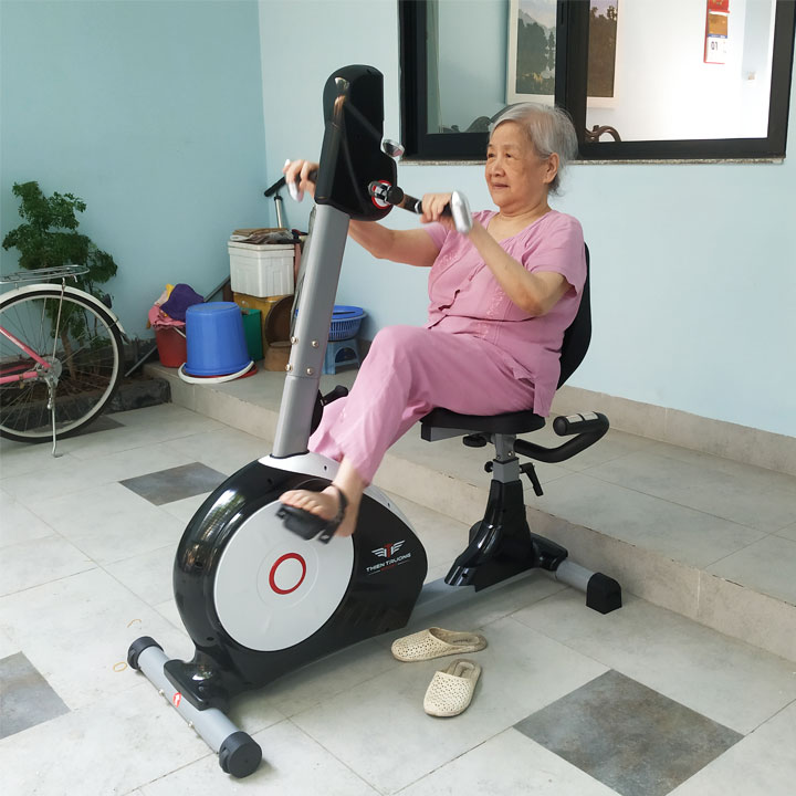 Xe đạp tập cho người già K8602R