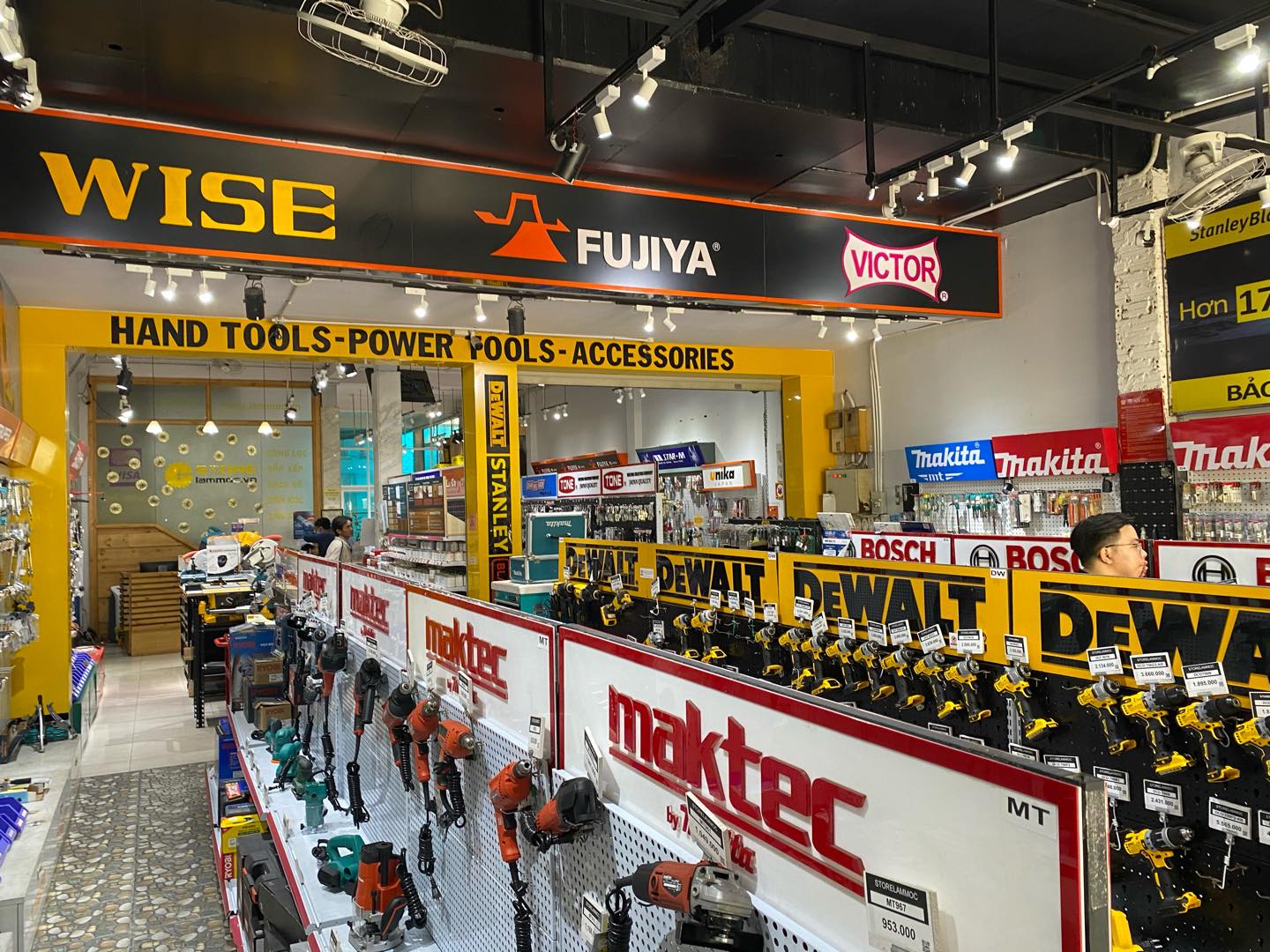 SIÊU THỊ STORE LÀM MỘC