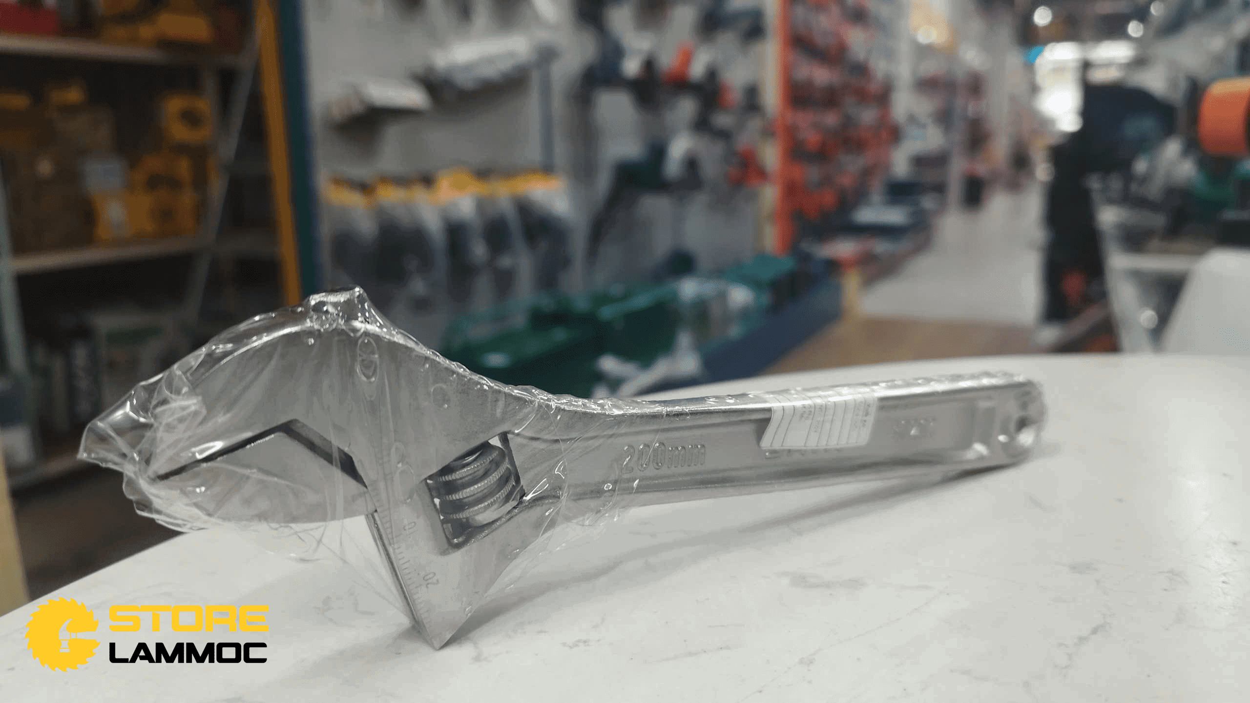 Mỏ lết 8inch dài 200mm Sata 47203