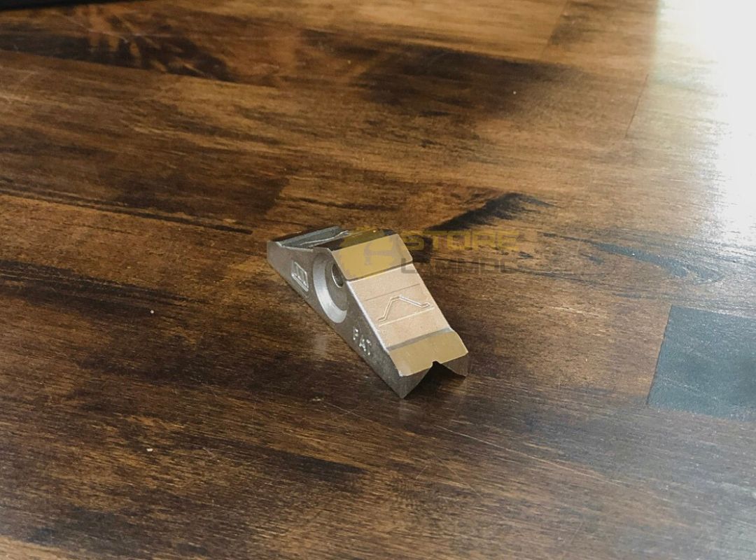 Dao gọt chỉ cạnh thừa thân thép, vát góc 1mm Star-M 4951-M