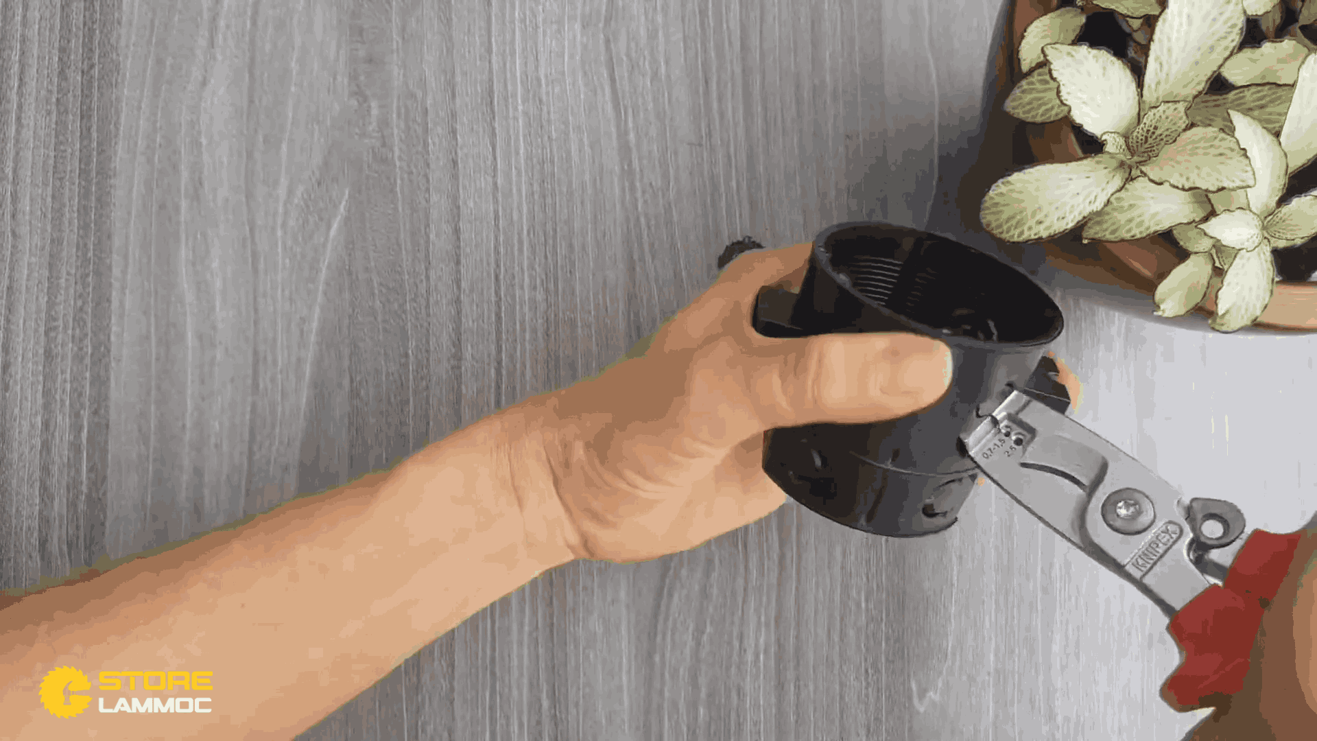 Khám Phá Kìm Đa Năng Knipex: Tính Năng Và Ứng Dụng