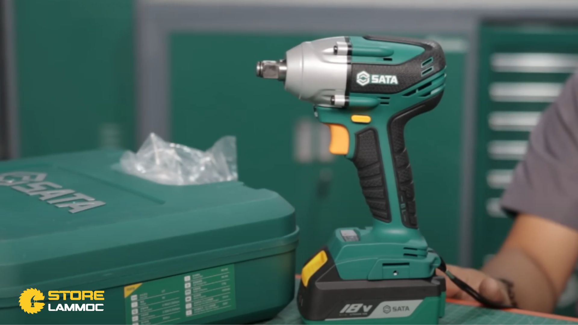 Ai nên sử dụng máy bắn bu lông pin Sata