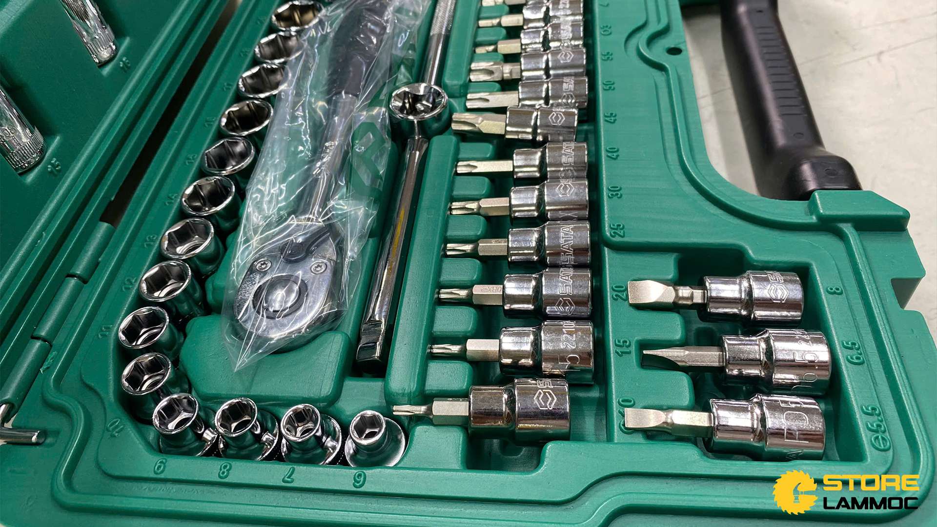 Bộ đầu tuýp 8inch (bộ 60 cái) Sata 09004