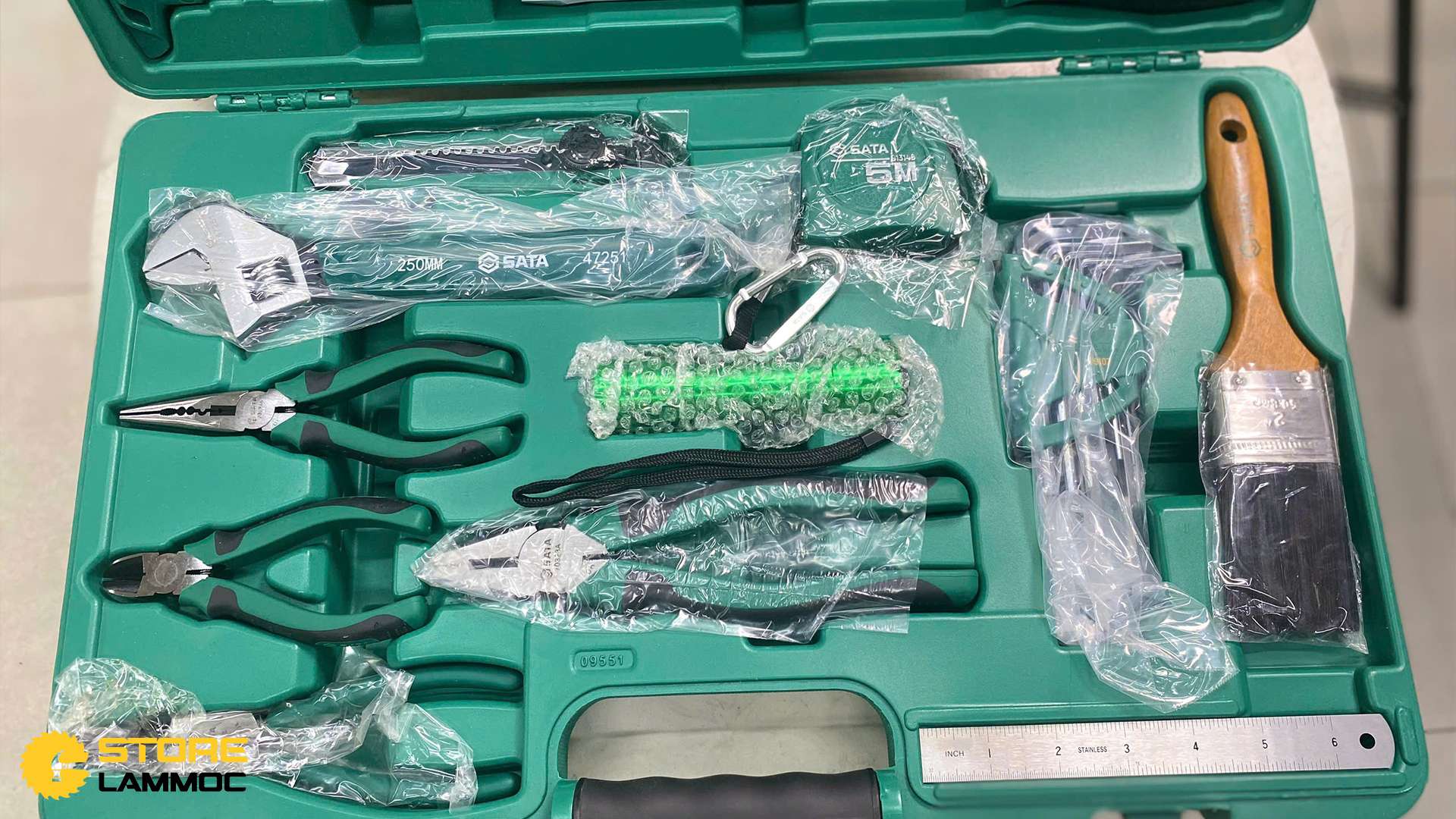 Bộ dụng cụ sửa chữa thang máy (bộ 33 cái) Sata 09551