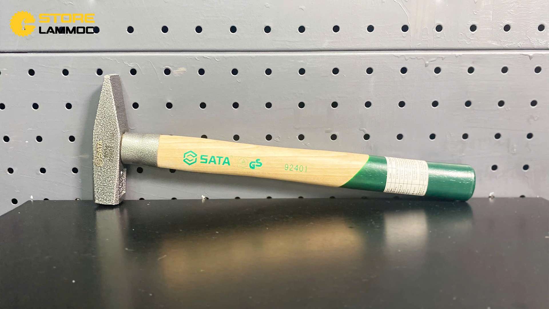 Búa cơ khí cán gỗ 200g Sata 92401