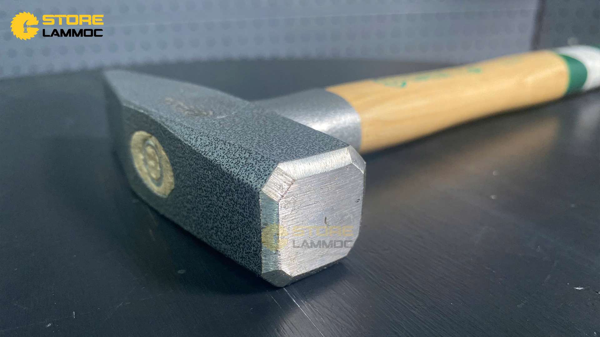 Búa cơ khí cán gỗ 500g Sata 92404