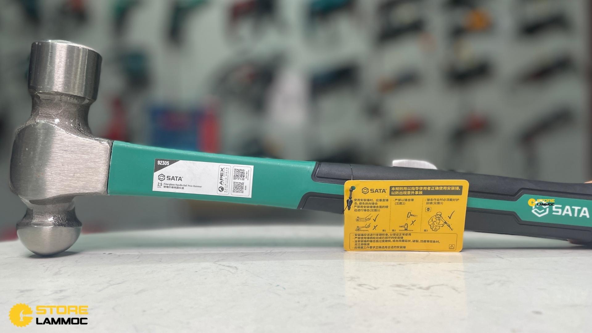 Búa đầu bi cán sợi thủy tinh Sata 92305