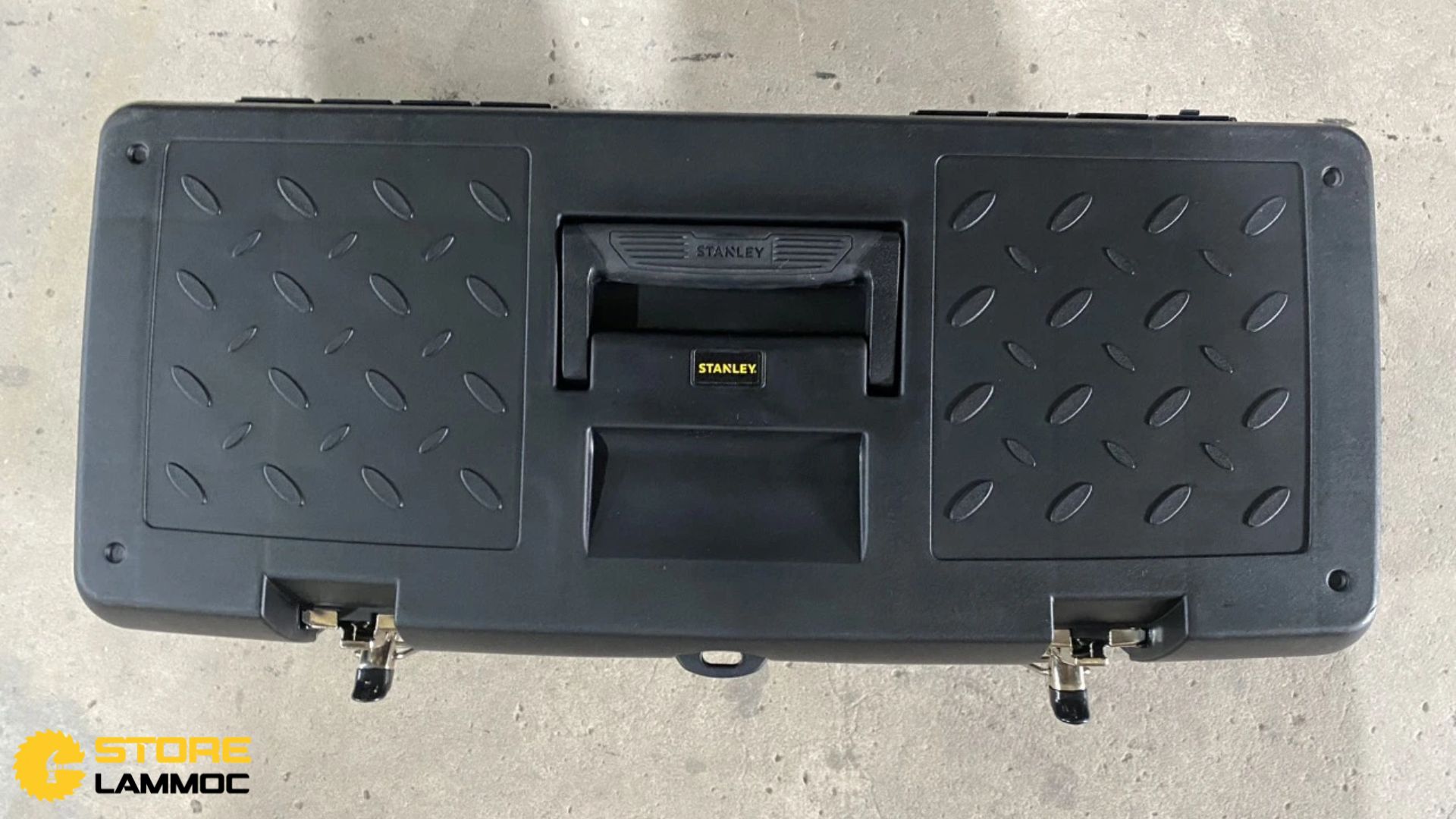 Chất liệu của thùng đồ nghề lớn