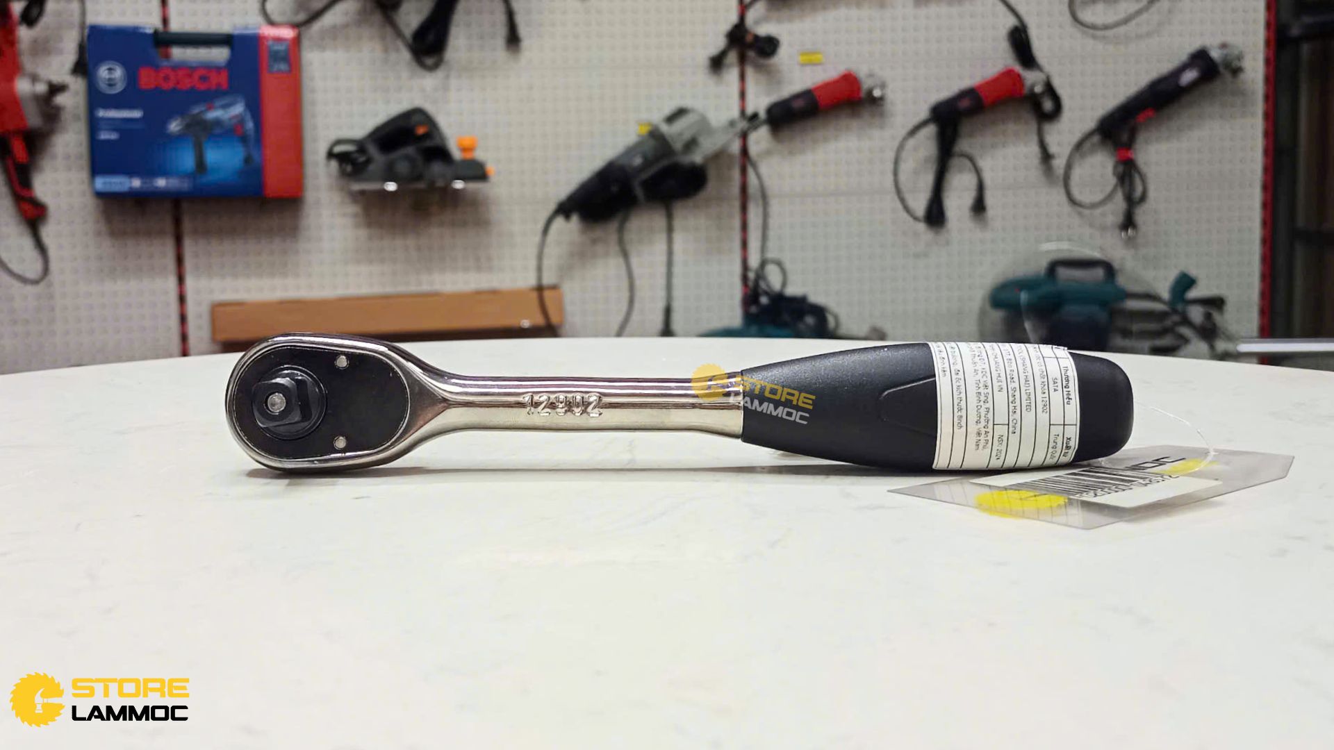 Cờ lê bánh cóc có chốt khóa Sata 12902 - 4