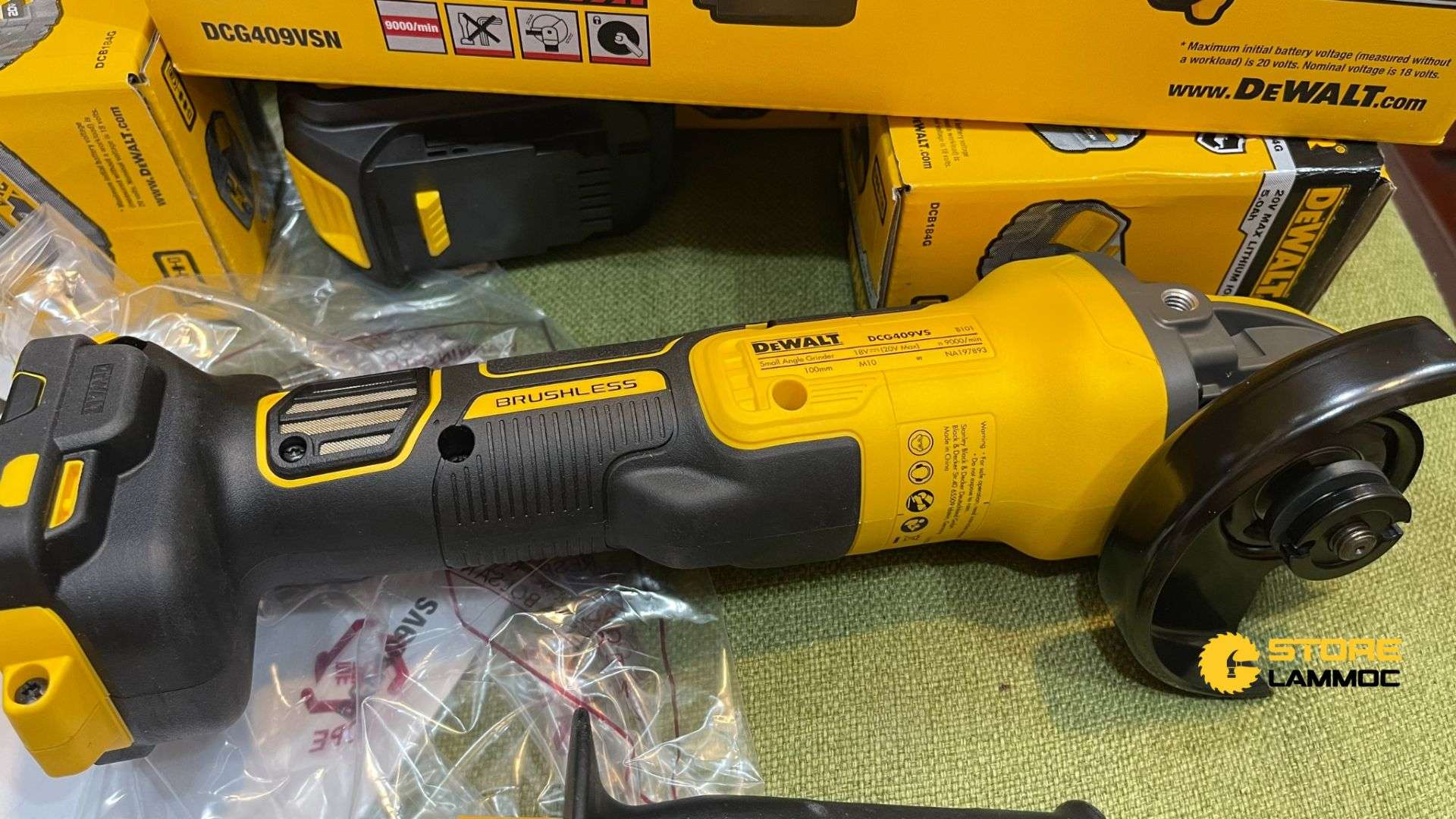 15 Công Cụ Cần Thiết Để Bắt Đầu Sửa Xe Hơi