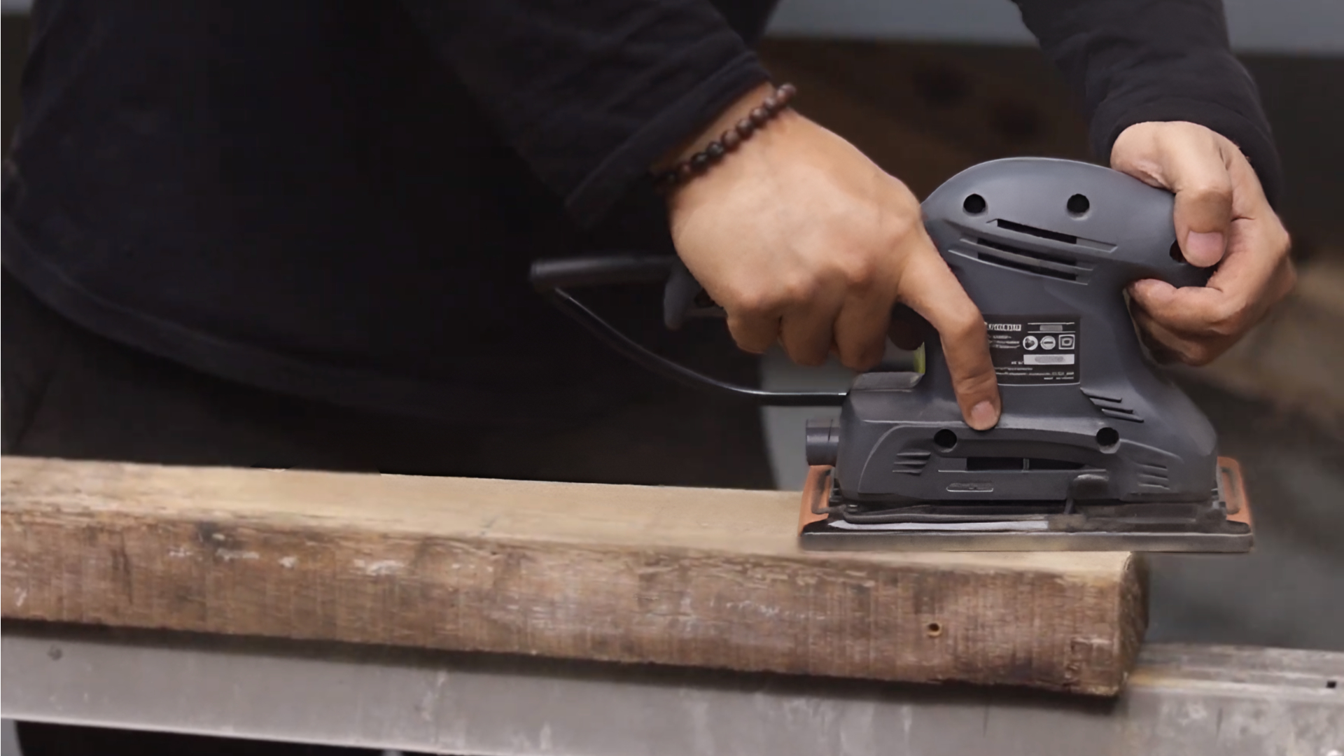 Đánh giá chi tiết máy chà nhám rung Kyocera AS350