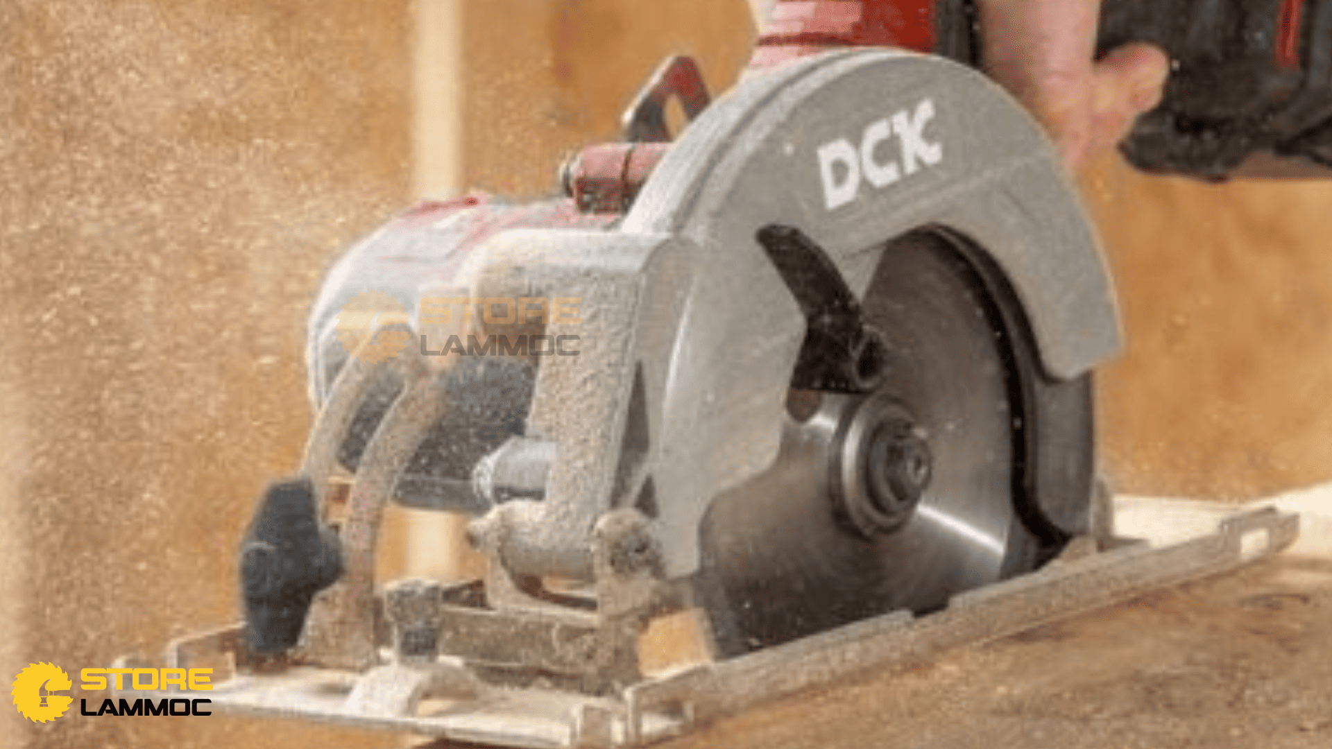 Đánh giá cưa đĩa pin DCK Khám Phá Sản Phẩm Mới Nhất