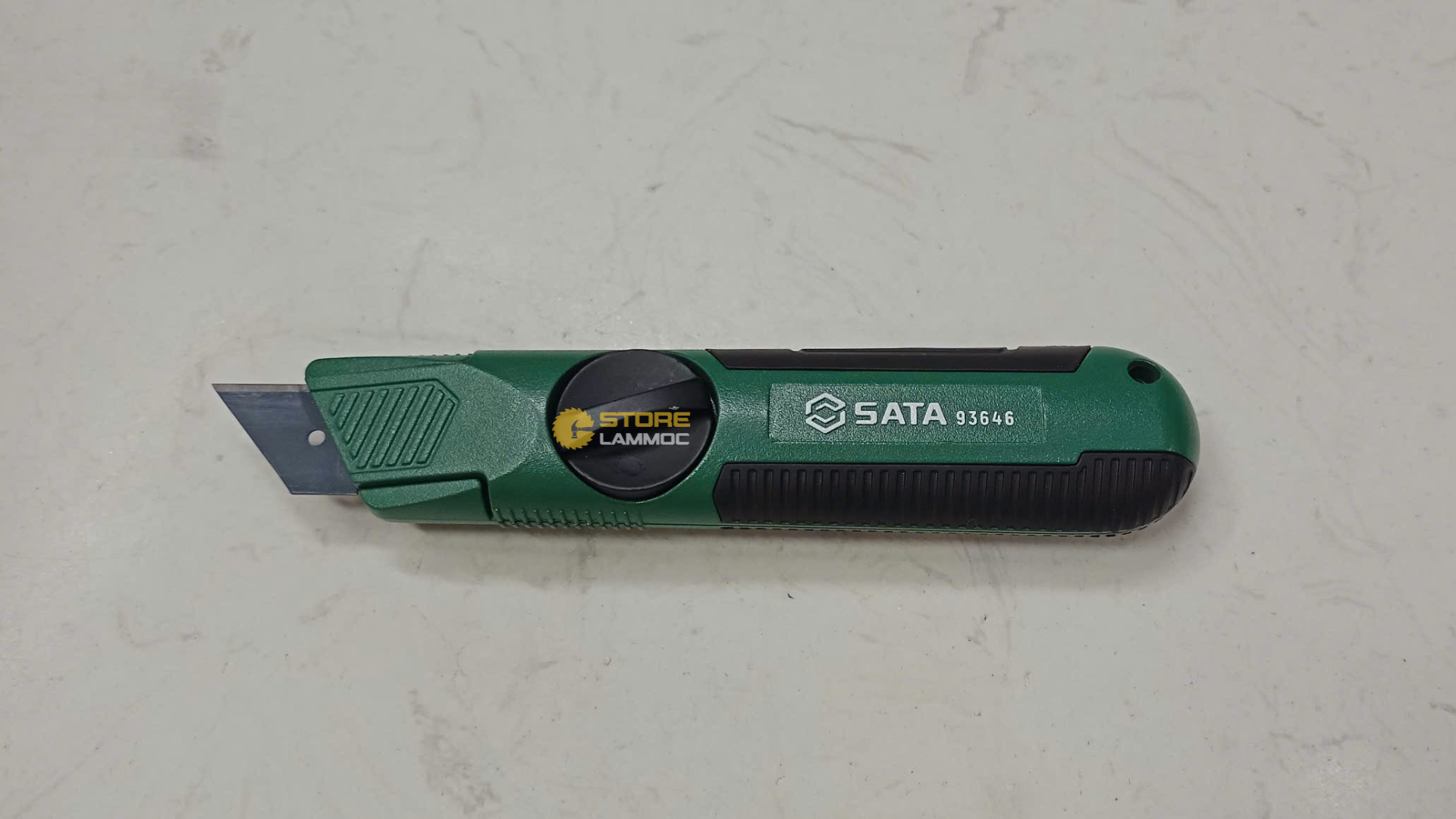 Dao rọc giấy có nút khóa (kèm 5 lưỡi) Sata 93646