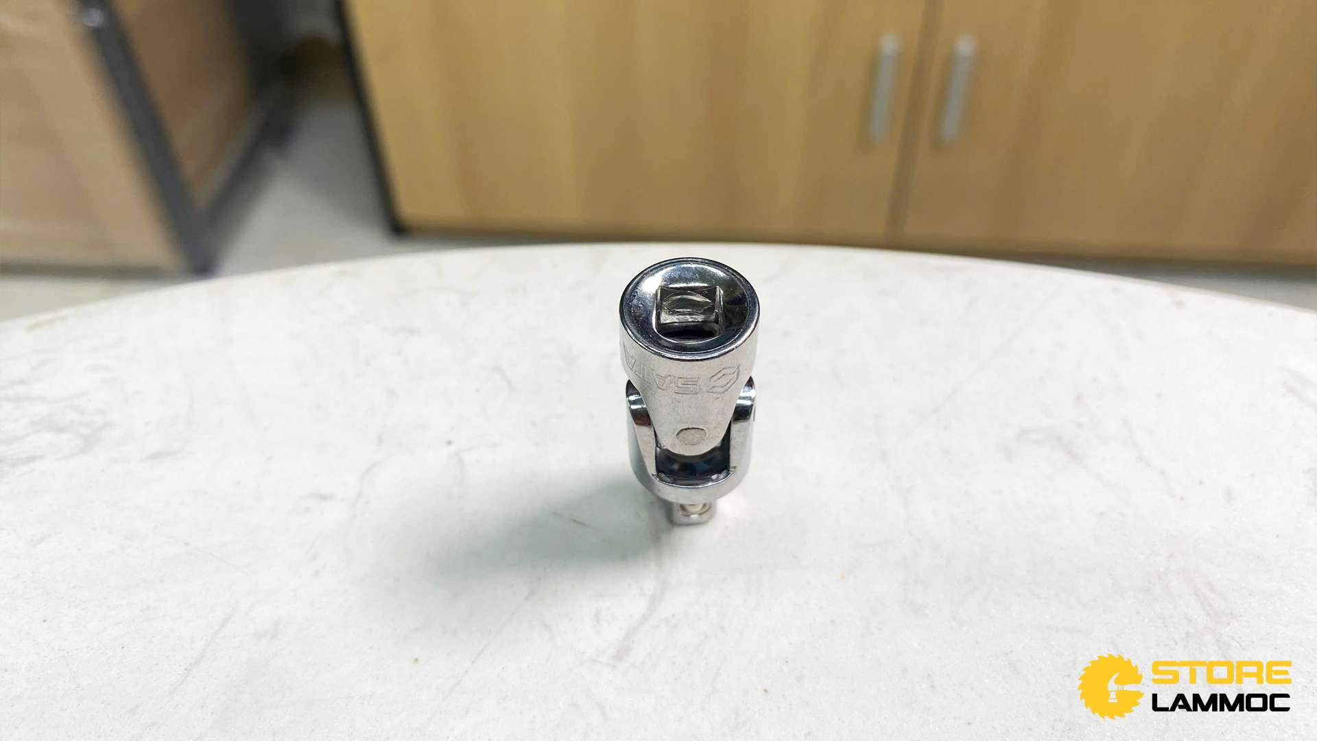 Đầu chuyển tuýp khớp cầu Sata 11912