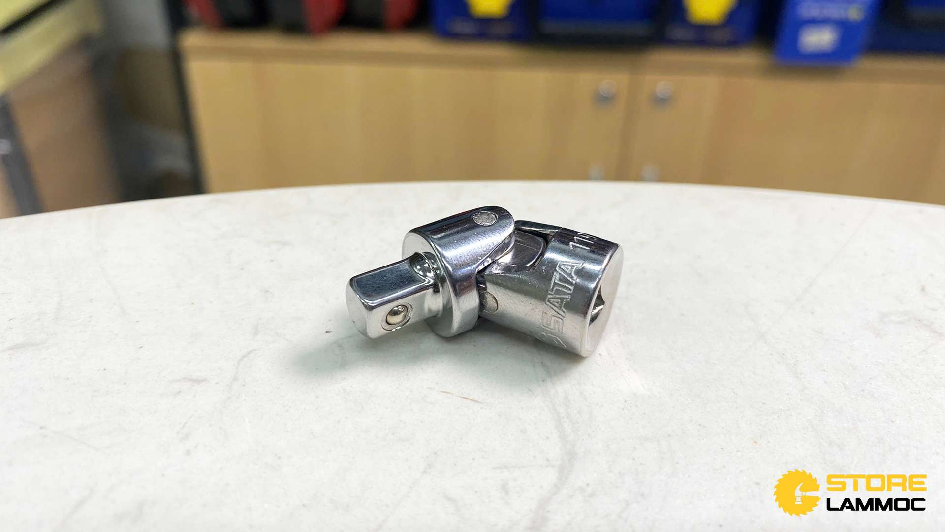 Đầu chuyển tuýp khớp cầu Sata 11912