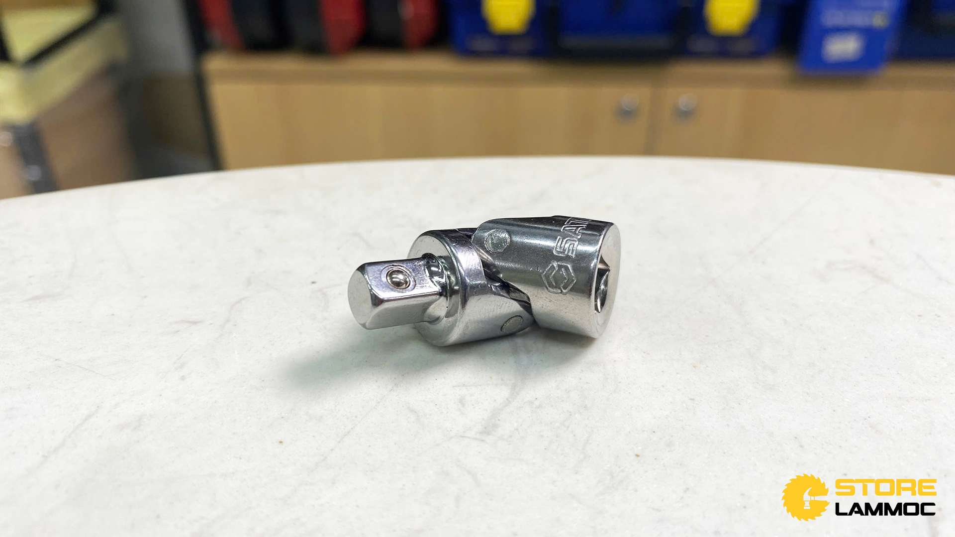 Đầu chuyển tuýp khớp cầu Sata 11912