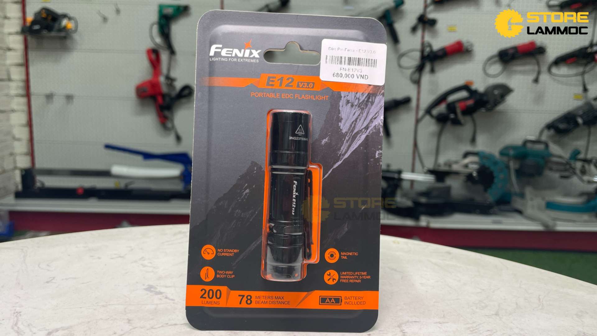 Hộp Đèn pin cầm tay Fenix FN-E12V3