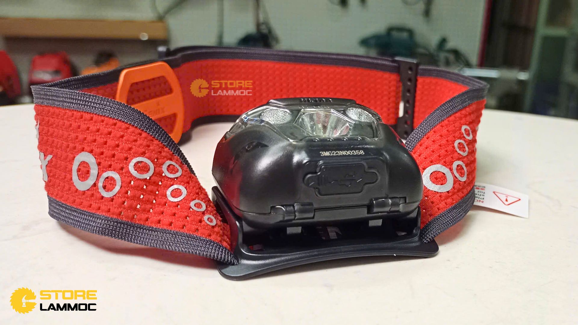 Đèn pin đội đầu siêu nhẹ 500Lm chiếu xa 82m sạc USB Fenix HL18R-T