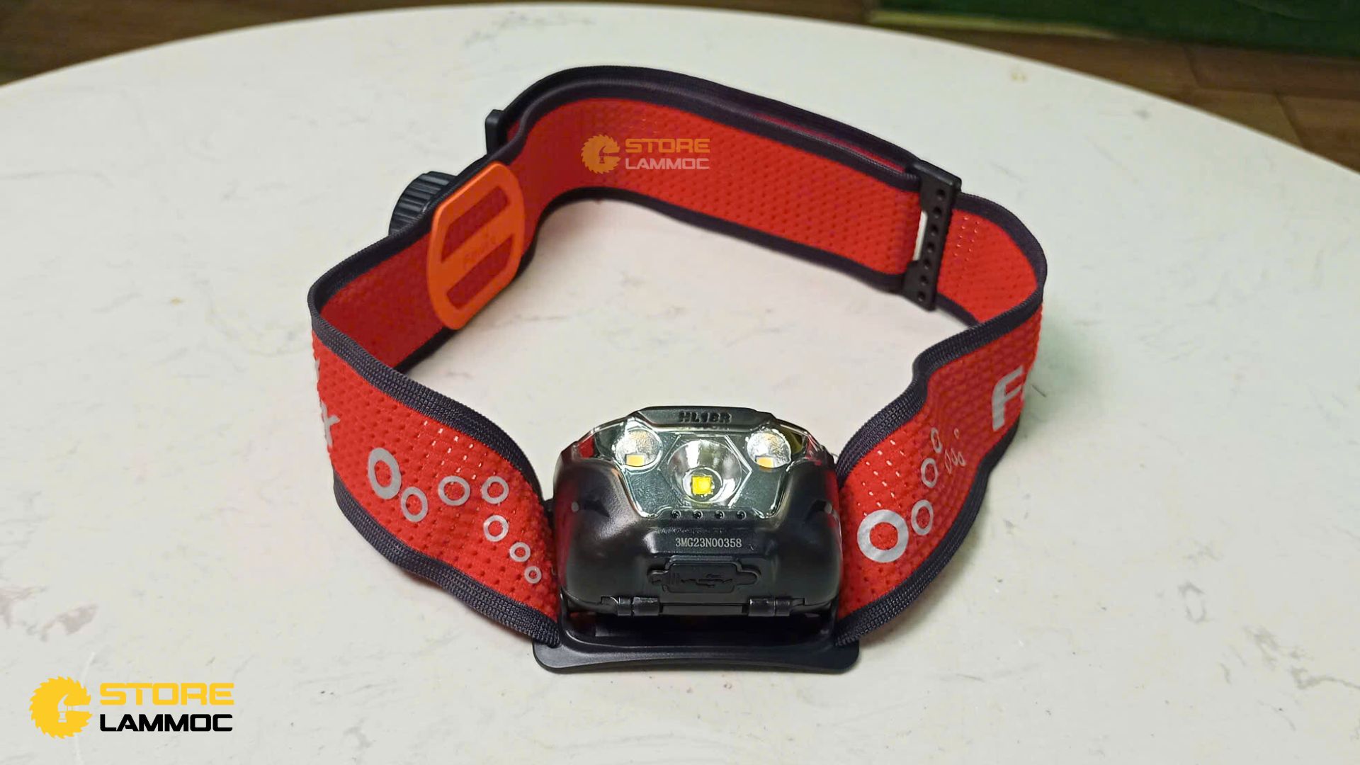 Đèn pin đội đầu siêu nhẹ 500Lm chiếu xa 82m sạc USB Fenix HL18R-T