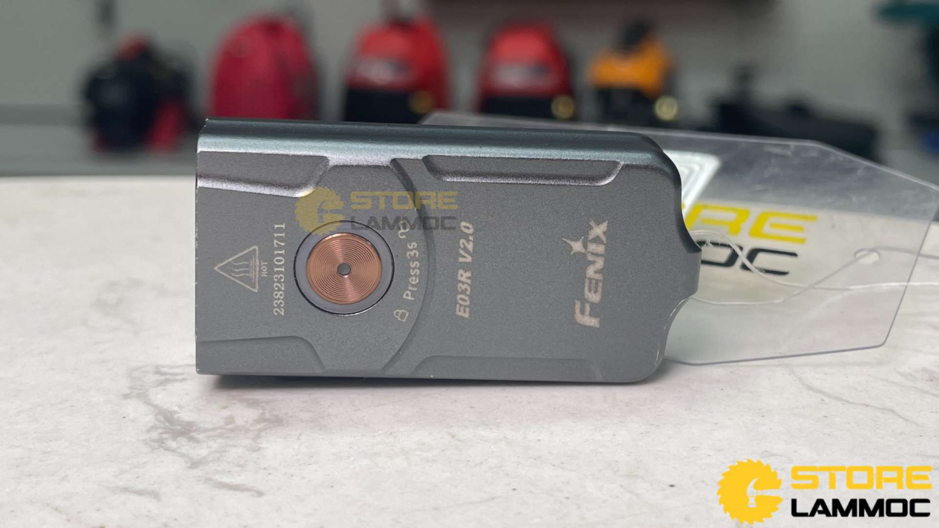 Đèn pin móc khóa 500Lm USB-C màu xám Fenix FN-E03RV2-GR