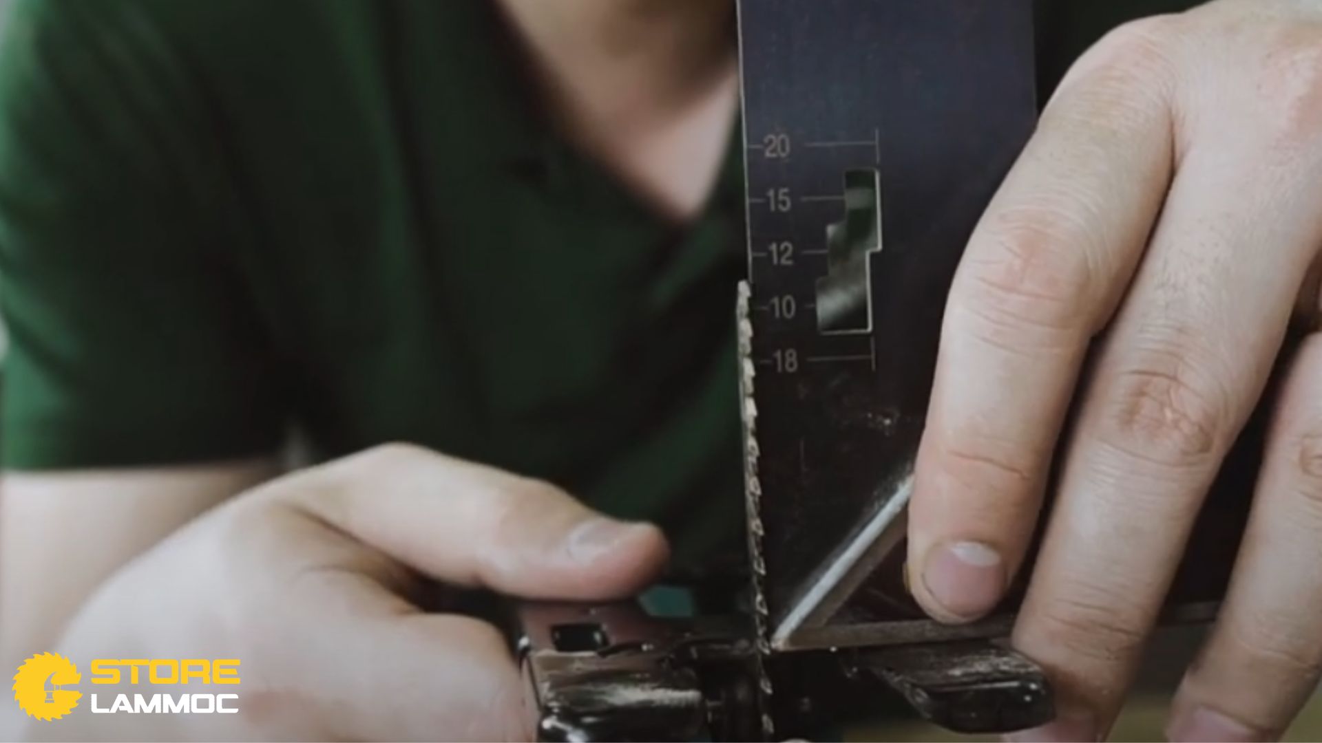 Điều chỉnh góc cắt