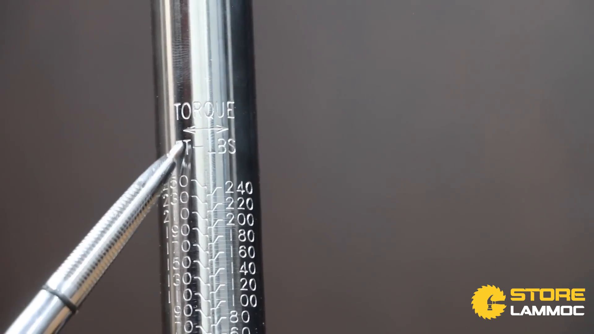 Độ chính xác ở 50 foot-pounds của  Performance Tool