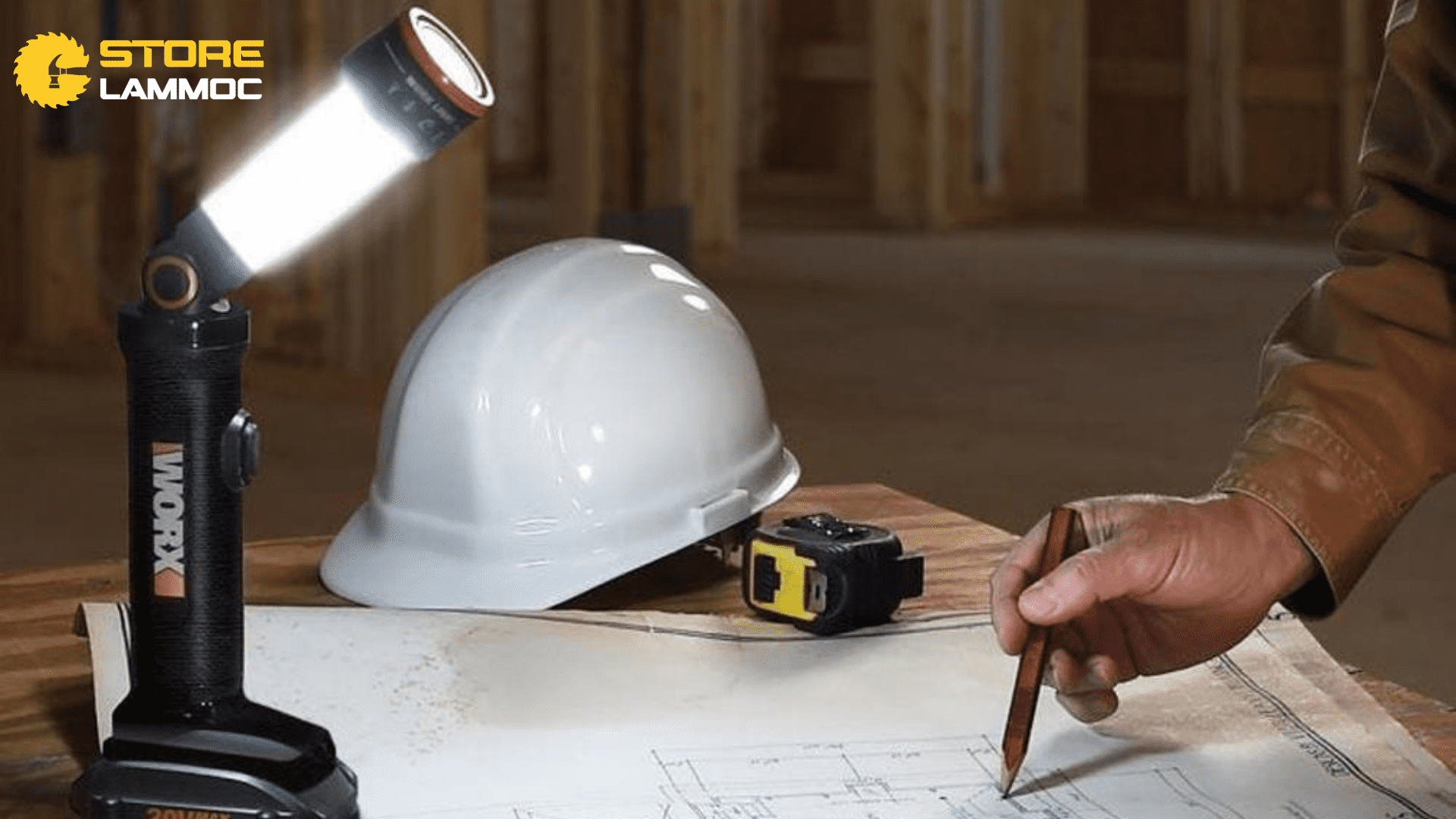 Độ sáng của đèn pin Worx WX027.9