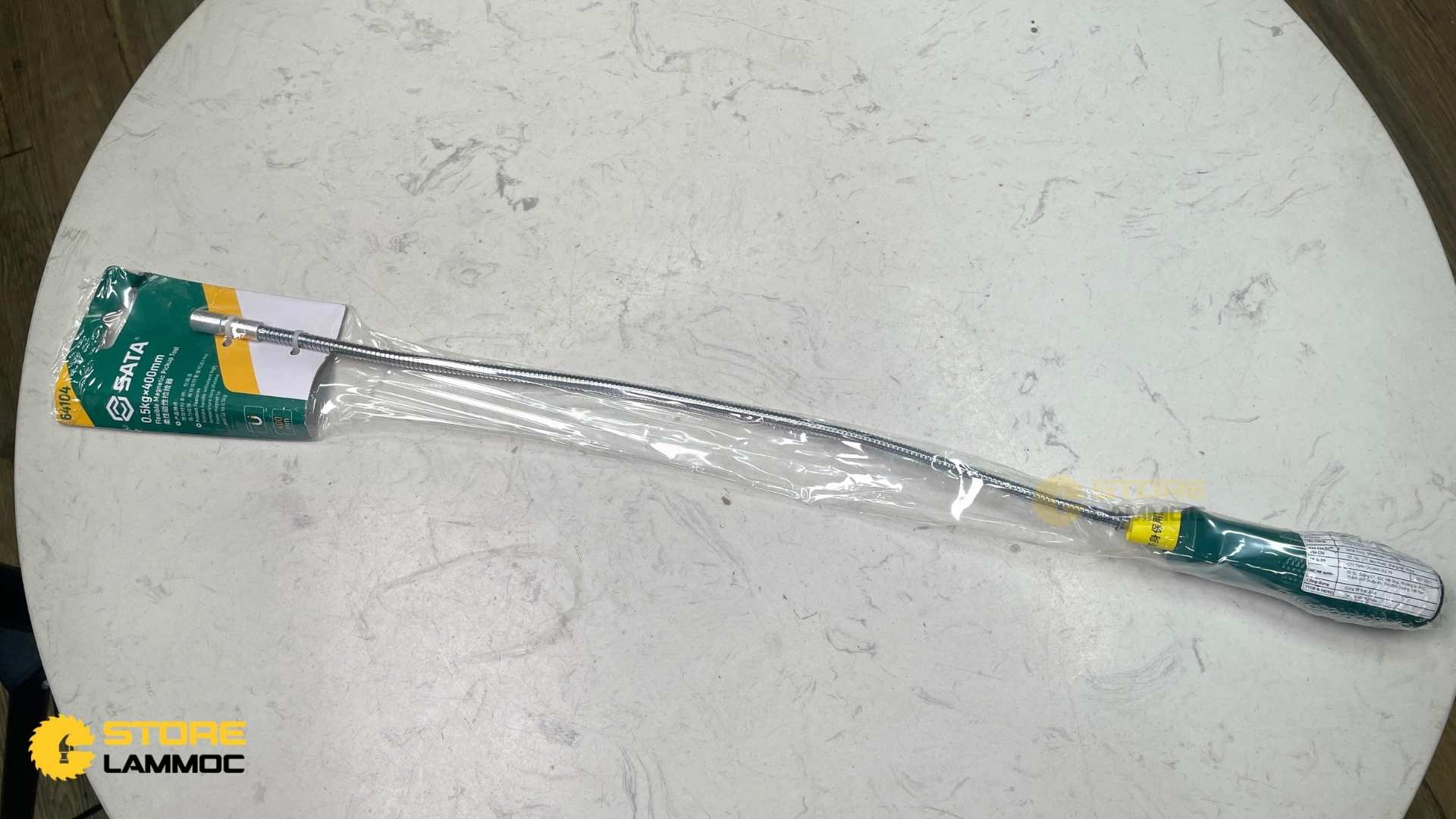 Dụng cụ nhặt ốc vít 0.5kg Sata 64104