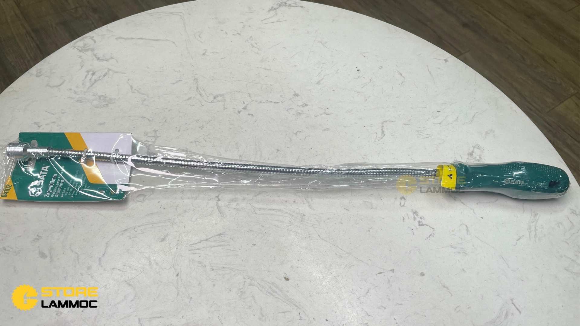 Dụng cụ nhặt ốc vít 2kg Sata 64102