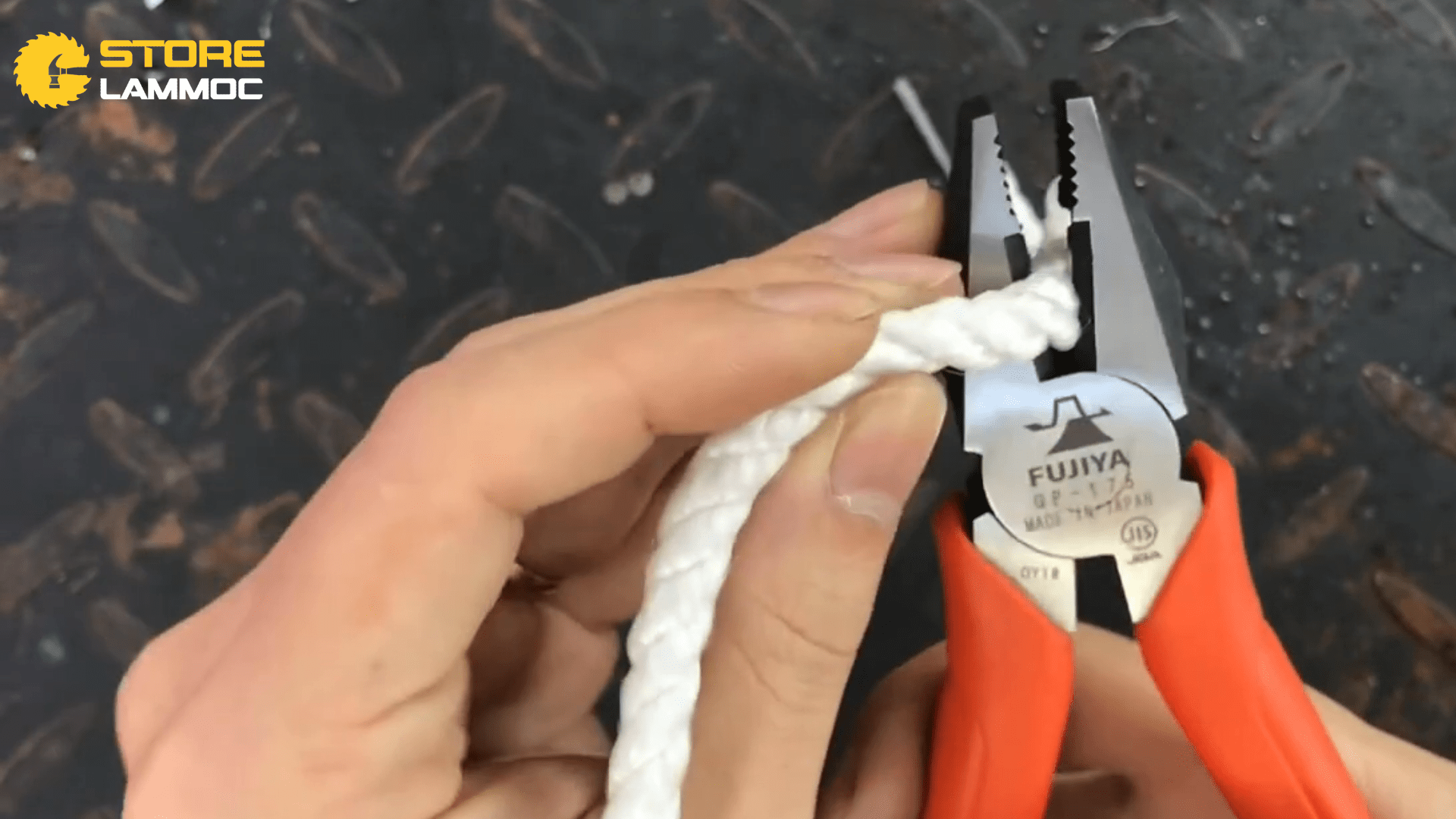 Dùng kiềm điện Fujiya GP-175 cắt dây dù