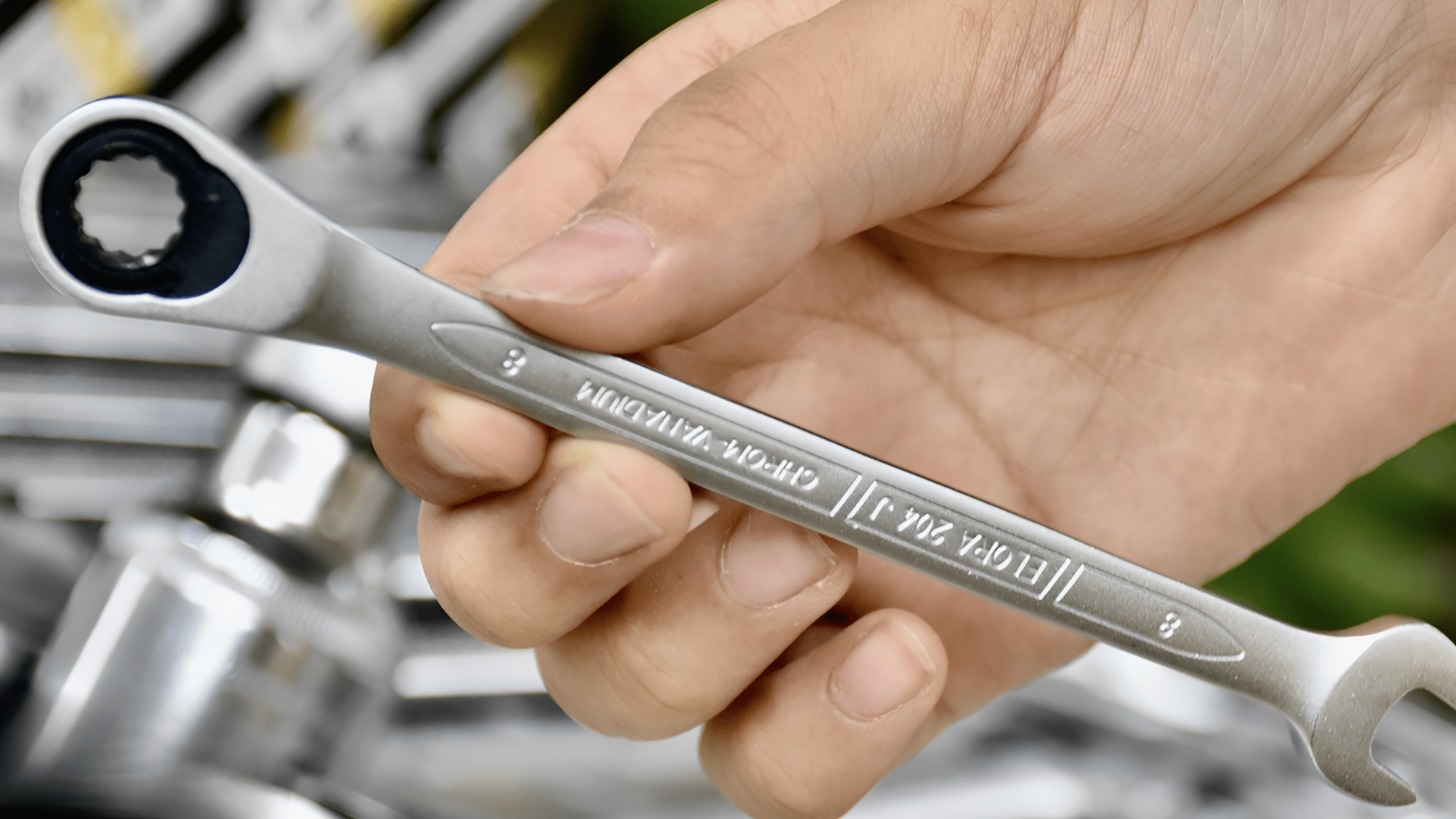 Giới thiệu về khái niệm cờ lê tự động