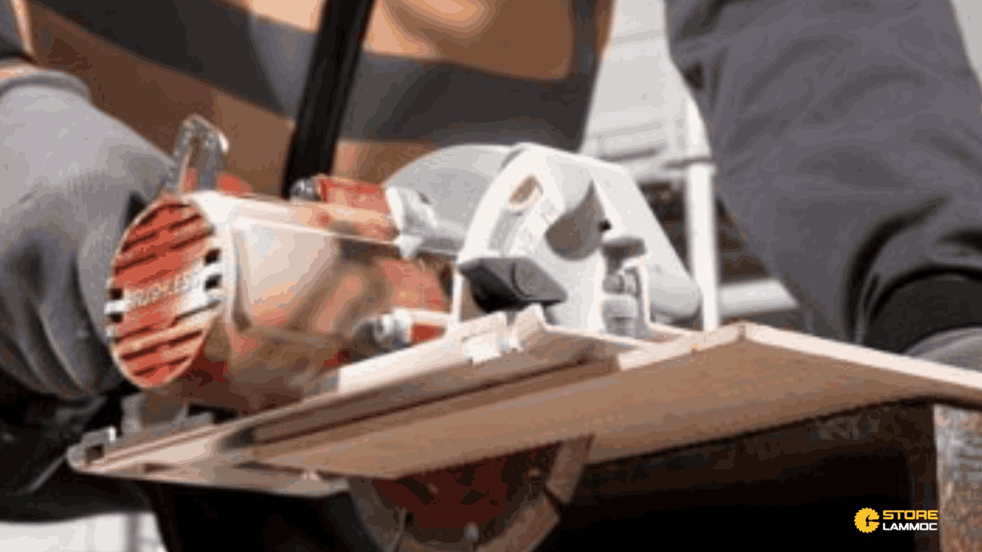 Giới Thiệu Về Cưa Đĩa Pin DCK